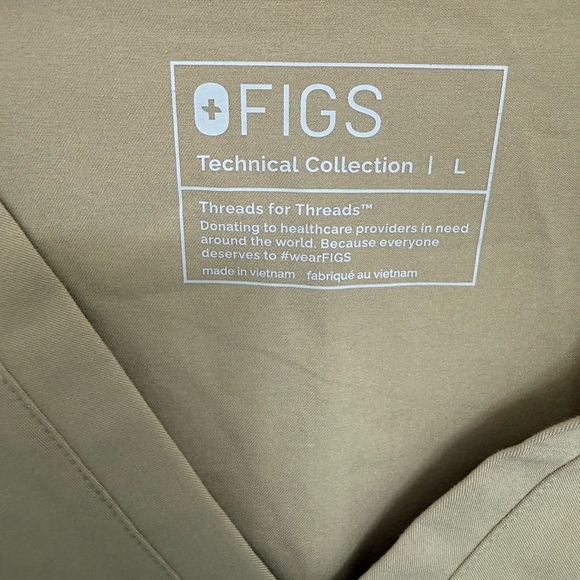 Figs khaki scrub top size large 2pk - Picture 3 of 4